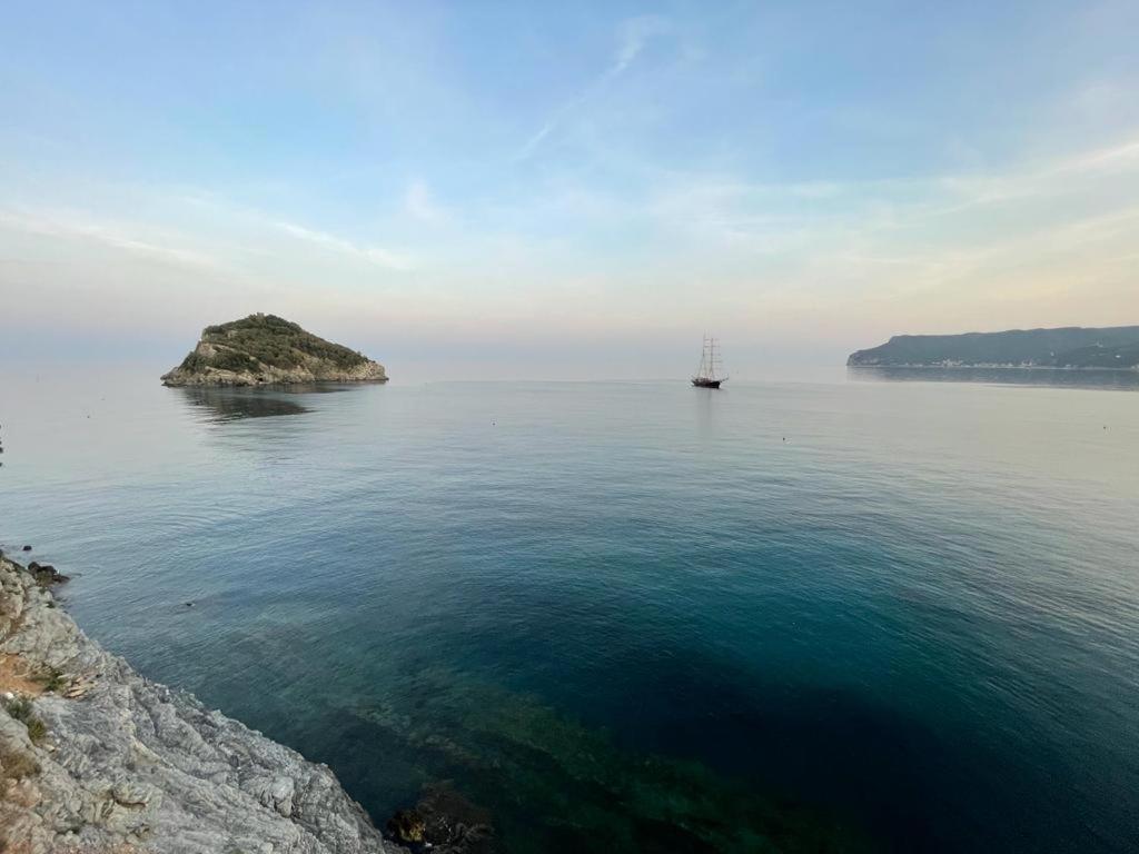Una Finestra Sul Mare Home 2 Bergeggi Eksteriør bilde