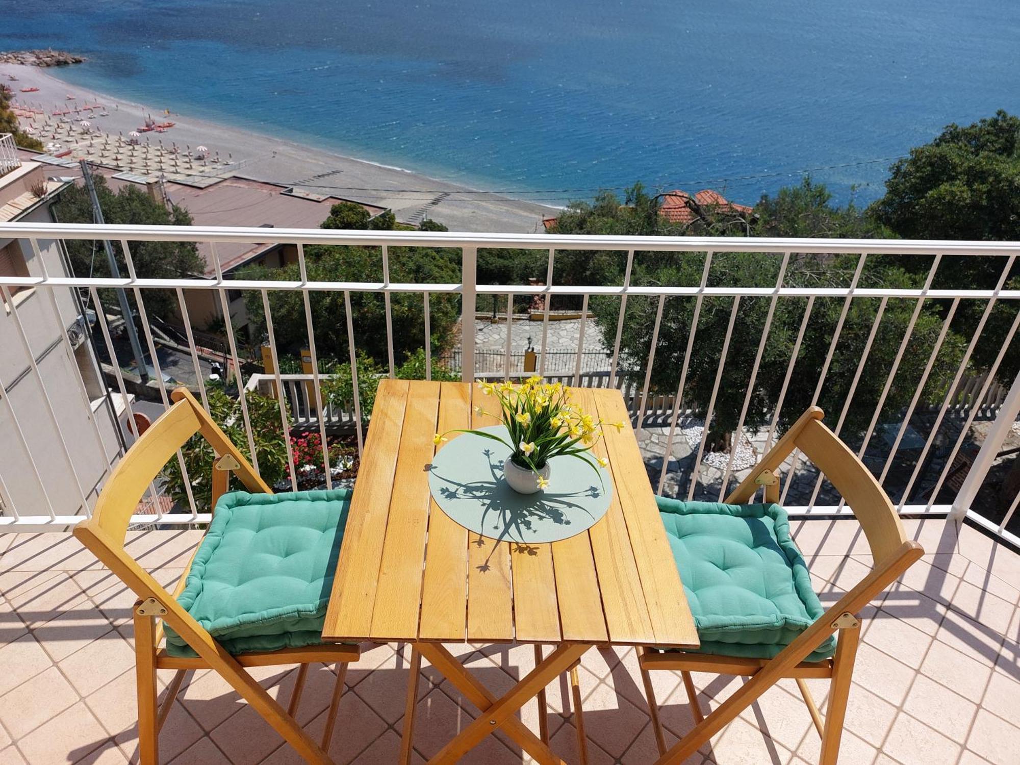 Una Finestra Sul Mare Home 2 Bergeggi Eksteriør bilde